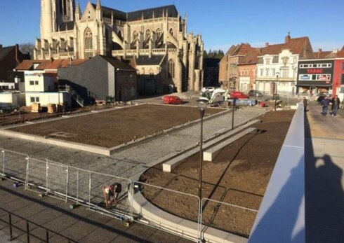 2017-12-05 00:00:00 - Wervikse Vrijdagmarkt weer open voor publiek