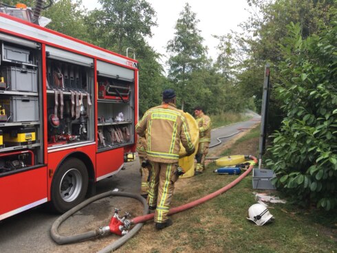 2018-07-24 00:00:00 - Verdachte plastic vaten aangetroffen in Geluveld