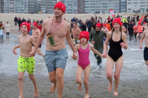 2023-02-12 00:00:00 - Knuffelduik Oostduinkerke is een succes