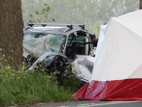 2021-05-26 00:00:00 - Bestuurder overlijdt na ongeval in Dudzele