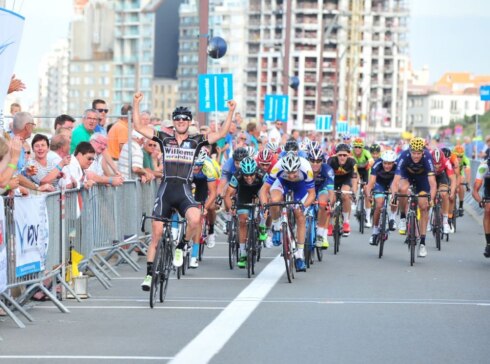 2016-09-11 00:00:00 - Timothy Dupont wint de Kustpijl