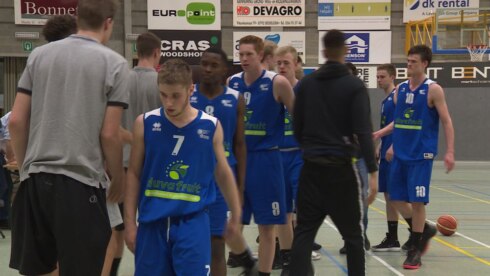 2018-04-29 00:00:00 - Gistel-Oostende pakt de titel