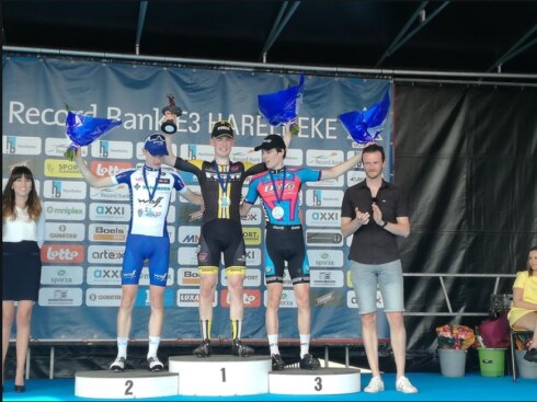2018-04-21 00:00:00 - Van Der Tuuk wint E3 Harelbeke voor juniores