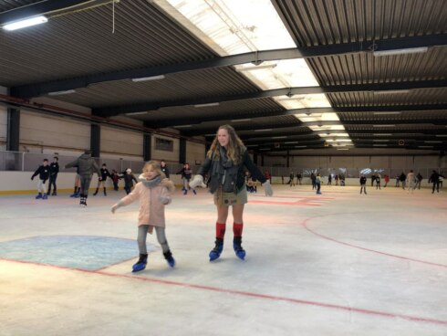 2019-10-27 00:00:00 - Nieuwe schaatsbaan 'De Piste' geopend in Kortrijk