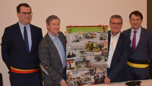 2018-03-14 00:00:00 - Dury nu ook ereburger van Zulte