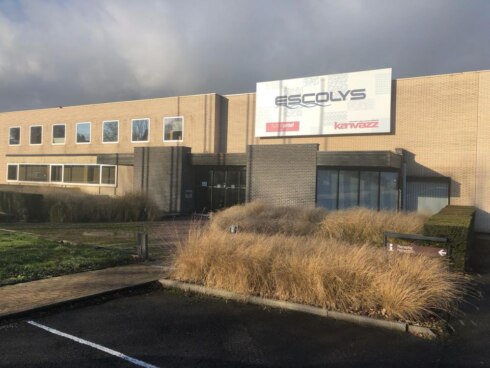 2018-12-19 00:00:00 - Wordt gesloten fabriek nieuw gemeentehuis van Anzegem?