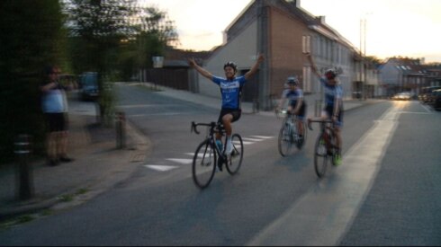 2020-06-16 00:00:00 - Jonge triatleet fietst 8848 hoogtemeters op de Tiegemberg