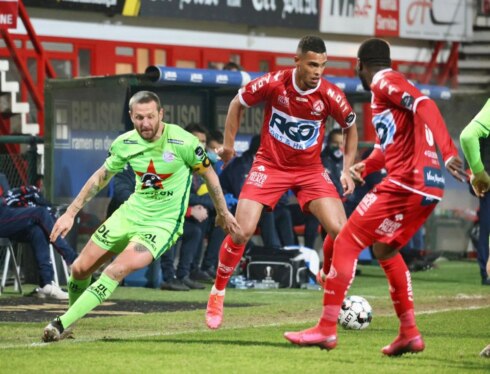 2021-02-28 00:00:00 - Zulte Waregem vijfde na 1-2 zege in Kortrijk