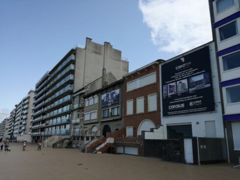 2018-08-27 00:00:00 - Petitie tegen bouw appartement met 24 verdiepingen op zeedijk