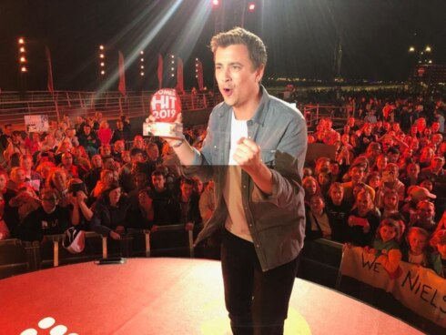 2019-08-19 00:00:00 - Niels Destadsbader kaapt ook Radio 2 Zomerhit 2019 weg