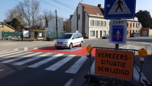 2021-03-08 00:00:00 - Fietszone Zwevegem open, fietsers zijn er baas