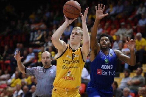 2022-05-22 00:00:00 - Titelverdediger Oostende vlot voorbij Mechelen in eerste finaleduel