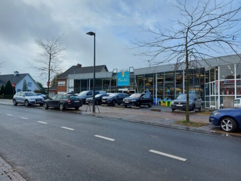 2021-11-17 00:00:00 - Floribel sluit binnenkort, massaal veel koopjesjagers