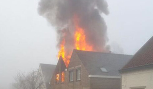 2017-01-24 00:00:00 - Uitslaande woningbrand in Ruddervoorde