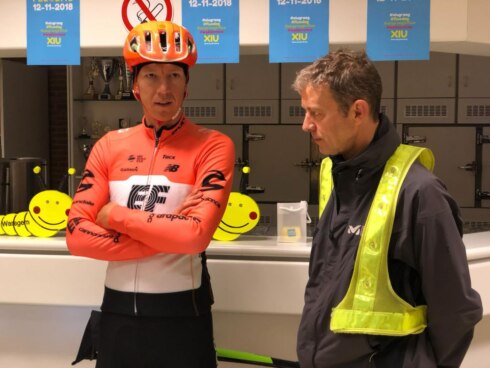 2018-11-12 00:00:00 - Frank en Sep maken 'opvallende' fietstocht