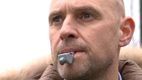 2020-12-04 00:00:00 - Ref Geldhof stopt ermee: 'De verwijten zal ik zeker niet missen'