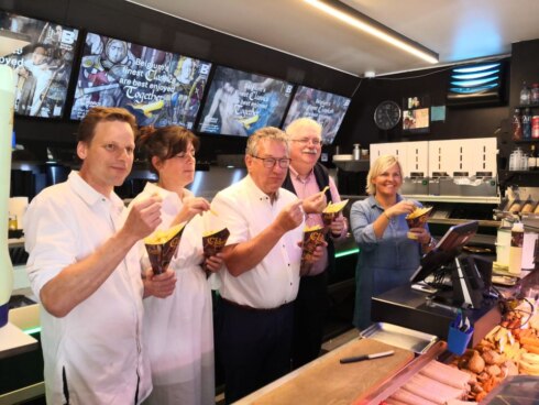 2023-06-16 00:00:00 - Speciale frietzakjes en 'sause' promoten Musea Brugge