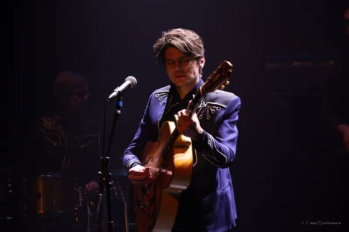2022-05-26 00:00:00 - Bluesmuzikant Tiny Legs Tim op 44-jarige leeftijd overleden