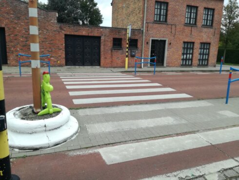 2017-10-13 00:00:00 - Weinig opzichters aan drukke Brugse schoolomgevingen