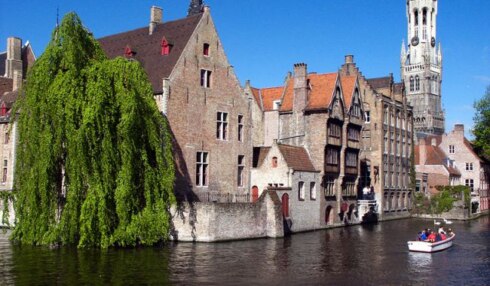 2016-09-21 00:00:00 - Toeristisch Brugge blijft zijn wonden likken