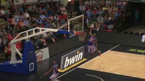 2018-02-11 00:00:00 - Harlem Globetrotters op bezoek bij BC Oostende