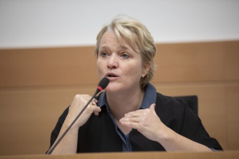 2020-04-25 00:00:00 - Minister Nathalie Muylle belooft bijkomende steunmaatregelen