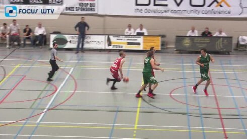 2018-11-04 00:00:00 - Basketbal: Oostkamp klopt Kontich