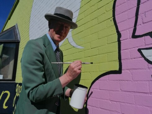 2020-05-28 00:00:00 - Cowboy Henk steunt leerlingen op school