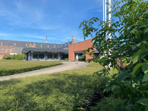 2021-08-19 00:00:00 - Twee nieuwe gebouwen voor Psychiatrisch Ziekenhuis Heilig Hart