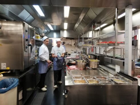 2020-03-13 00:00:00 - Restaurants en cafés kind van de rekening door coronavirus