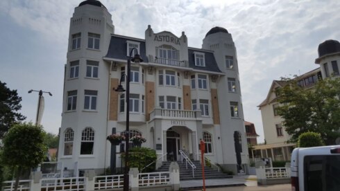 2020-06-11 00:00:00 - Zorgpersoneel gratis op hotel in De Haan