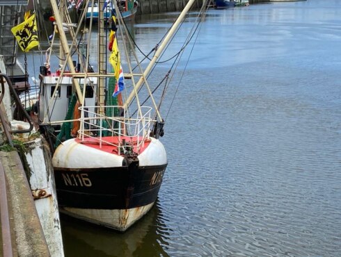 2020-04-30 00:00:00 - Houten vissersschip Nostalgie maakt laatste zeetocht