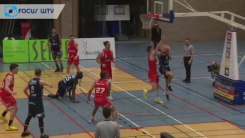 2022-12-11 00:00:00 - Kortrijk Spurs wint derby tegen Ieper en houdt leidersplaats in het vizier