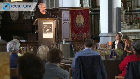2020-08-31 00:00:00 - Dichters brengen poëzie in de kerk van Watou