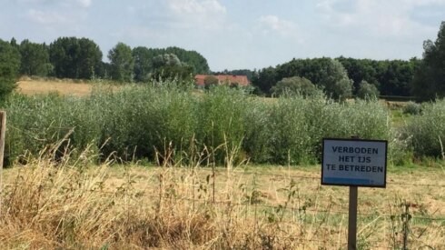 2018-07-12 00:00:00 - Bord waarschuwt voor ijs (en neen het is geen roomijs...)