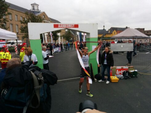 2017-10-01 00:00:00 - Ilse Geldhof wint bij afscheid