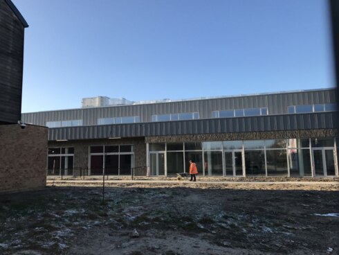 2017-01-19 00:00:00 - School sloopt muur tussen lager en middelbaar onderwijs