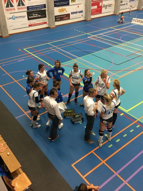 2016-10-29 00:00:00 - Lendelede wint makkelijk van VKT Torhout