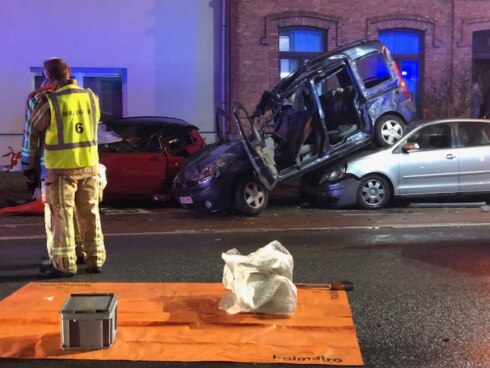 2018-04-13 00:00:00 - Grote ravage bij spectaculair ongeval in Brugge