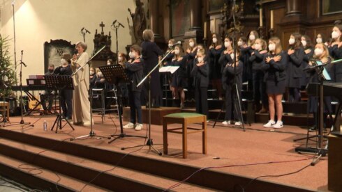 2021-12-24 00:00:00 - Ingeborg schuift met kerstconcerten: 'Annuleren is geen optie'