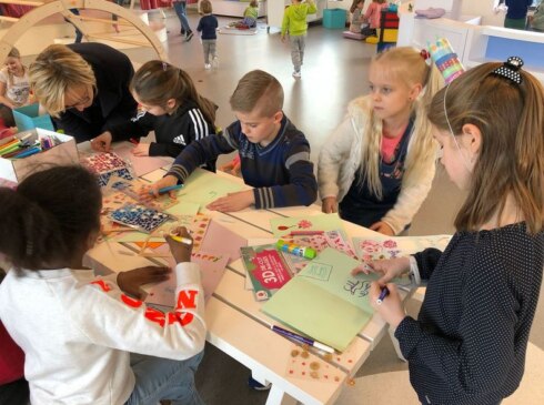 2018-02-12 00:00:00 - Maatschappelijk verantwoord spelen bij Kidz in Roeselare