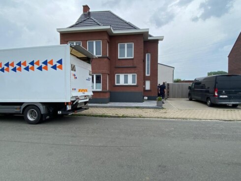 2021-06-30 00:00:00 - Niet één, maar twee cannabisplantages ontdekt, 6 mensen aangehouden