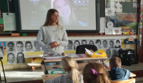 2018-09-21 00:00:00 - Jamie-Lee Six vertelt in Heule over campagne tegen pesten