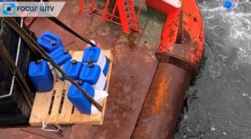 2021-07-19 00:00:00 - Opgelet voor aangespoelde blauwe jerrycans aan zee