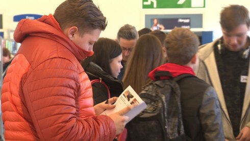2018-02-24 00:00:00 - Jongeren op zoek naar studentenjob in Bredene