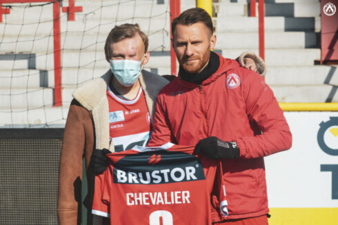 2021-04-18 00:00:00 - KV Kortrijk steekt Joeri Verbeeck een hart onder de riem