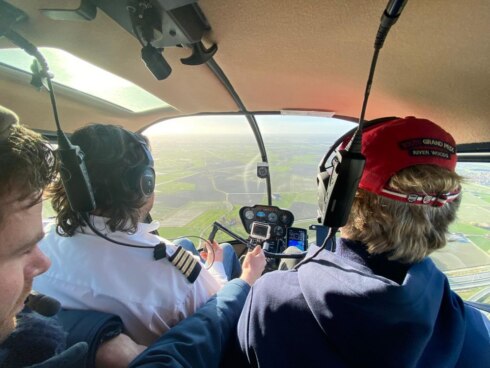 2020-01-29 00:00:00 - Pas 17 jaar en al helikopterpiloot in Knokke-Heist