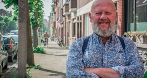 2020-02-07 00:00:00 - Pionier van straathoekwerk Joost Bonte krijgt de bons