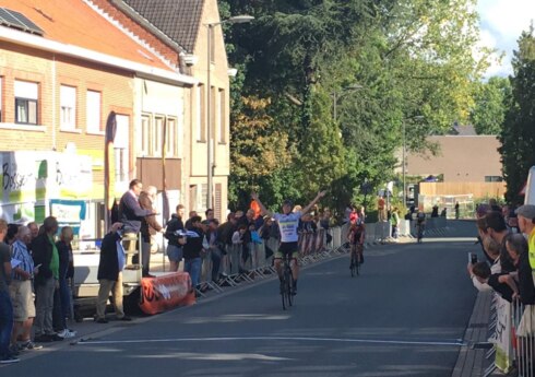 2017-09-09 00:00:00 - Jordi Warlop wint Heuvelland Classic