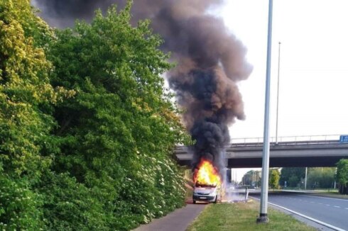 2023-06-11 00:00:00 - Auto brandt uit in Veurne